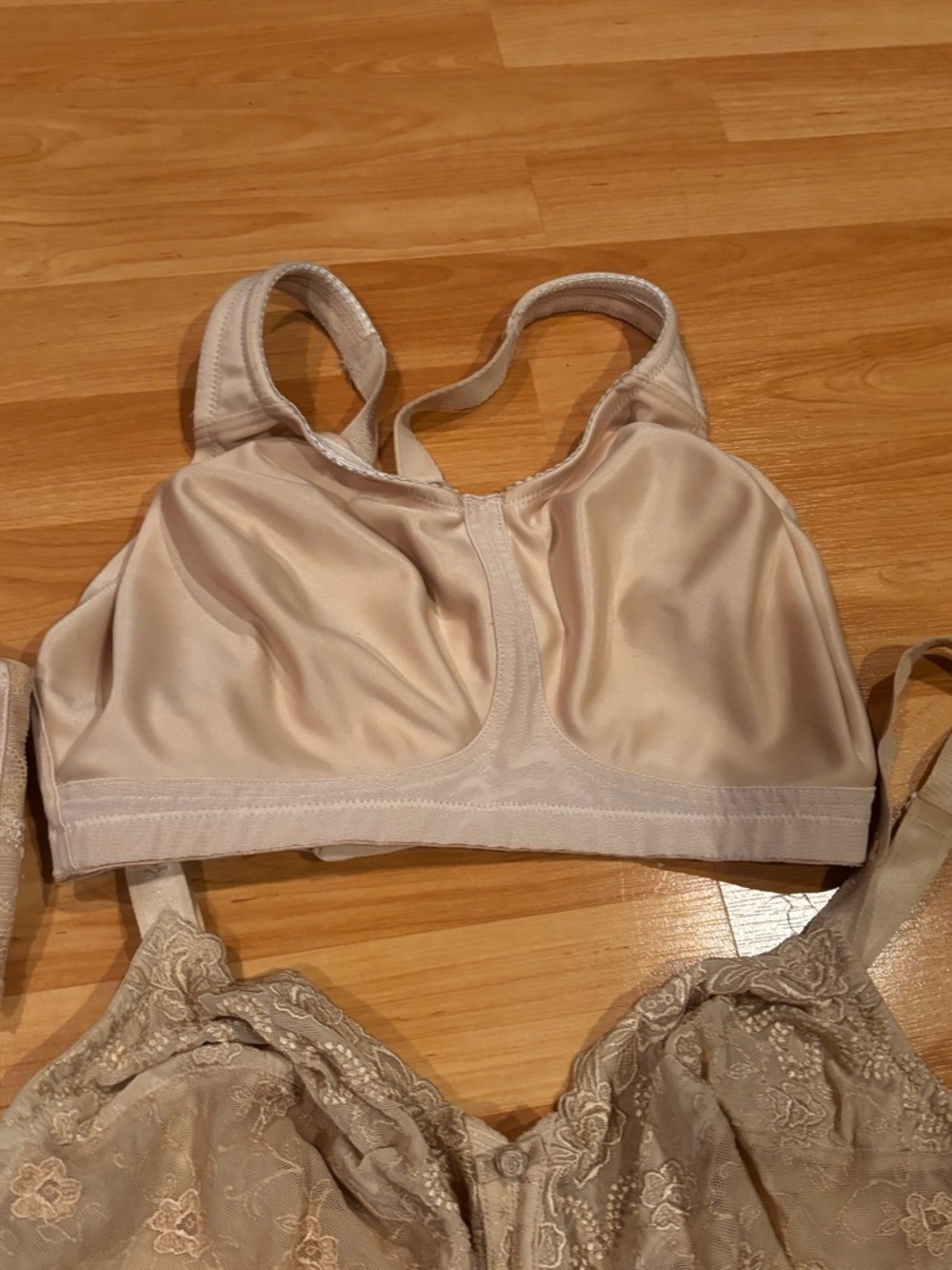 Wacoal Nude Lace Bras - Picture 3 of 6